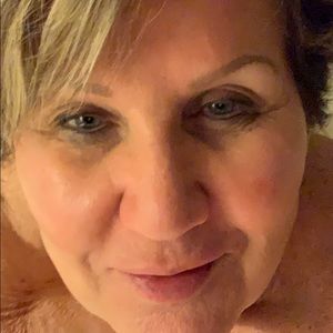 Meet your Posher, Pamela